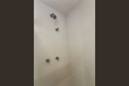 Apartamento à venda com 82m², 2 quartos e 2 vagasBanheiro da Suíte 1