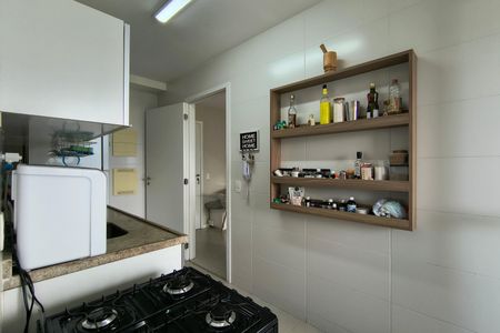 Apartamento à venda com 82m², 2 quartos e 2 vagasCozinha - Armários