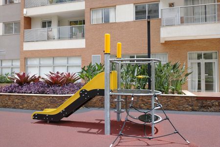 Apartamento à venda com 82m², 2 quartos e 2 vagasÁrea comum - Playground