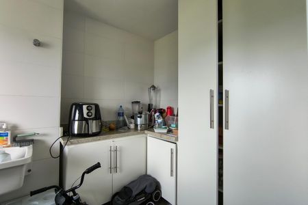 Apartamento à venda com 82m², 2 quartos e 2 vagasÁrea de Serviço