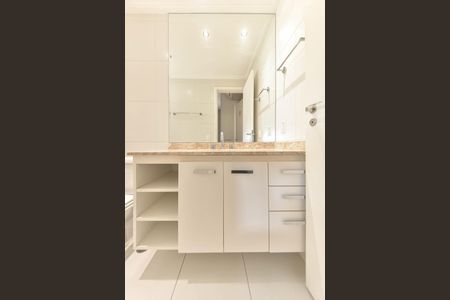 Apartamento à venda com 136m², 3 quartos e 2 vagasBanheiro da Suíte 1