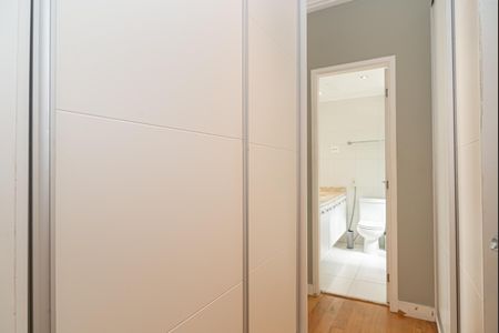 Apartamento à venda com 136m², 3 quartos e 2 vagasSuíte 1