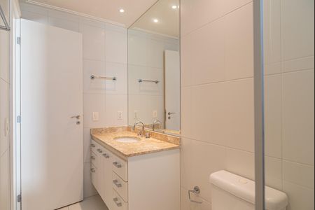 Apartamento à venda com 136m², 3 quartos e 2 vagasBanheiro da Suíte 3