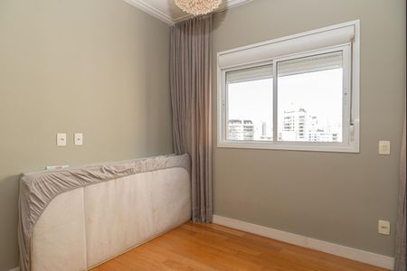 Apartamento à venda com 136m², 3 quartos e 2 vagasSuíte 1