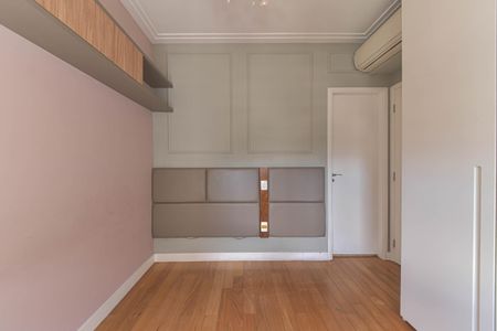 Apartamento à venda com 136m², 3 quartos e 2 vagasSuíte 1