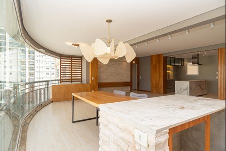 Apartamento à venda com 136m², 3 quartos e 2 vagasVaranda da Sala