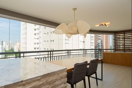 Apartamento à venda com 136m², 3 quartos e 2 vagasVaranda da Sala