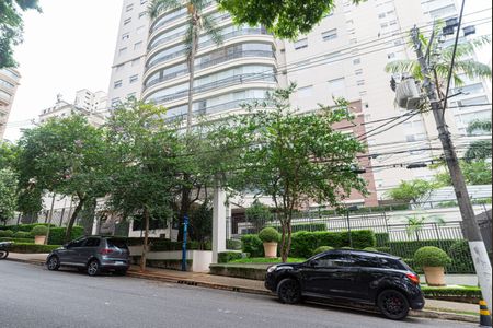 Apartamento à venda com 136m², 3 quartos e 2 vagasFachada