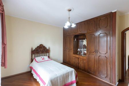 Casa à venda com 280m², 4 quartos e 8 vagasQuarto 2