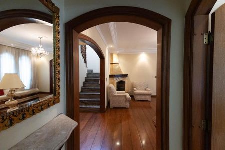 Casa à venda com 280m², 4 quartos e 8 vagasHall