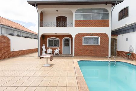 Casa à venda com 280m², 4 quartos e 8 vagasÁrea comum - Piscina