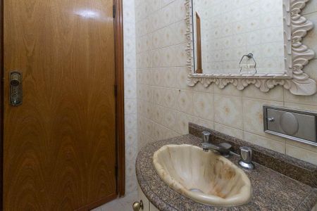 Casa à venda com 280m², 4 quartos e 8 vagasLavabo