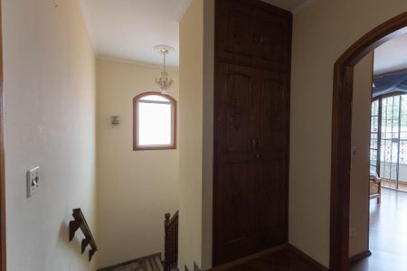 Casa à venda com 280m², 4 quartos e 8 vagasHall