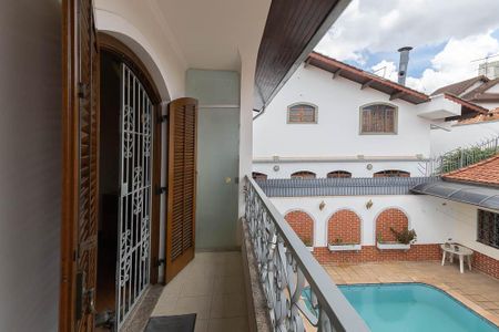 Casa à venda com 280m², 4 quartos e 8 vagasVaranda 
