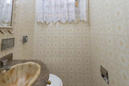 Casa à venda com 280m², 4 quartos e 8 vagasLavabo