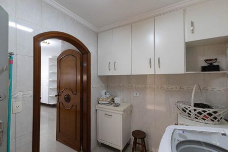 Casa à venda com 280m², 4 quartos e 8 vagasÁrea de Serviço