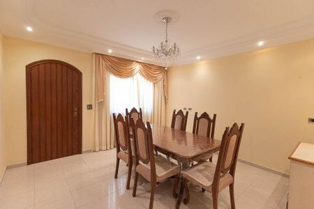 Casa à venda com 280m², 4 quartos e 8 vagasSala de Jantar