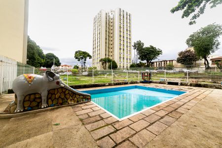 Apartamento à venda com 50m², 1 quarto e 1 vaga Apartamento à venda com 50m², 1 quarto e 1 vagaÁrea comum - Piscina