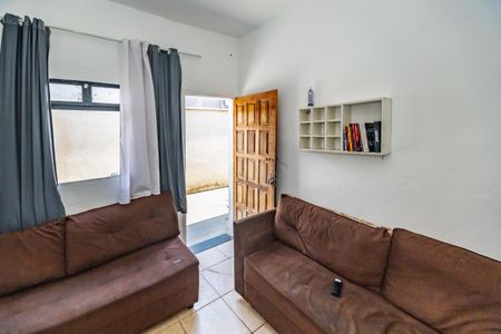 Casa para alugar com 2 quartos, 180m² em Minas Caixa, Belo Horizonte
