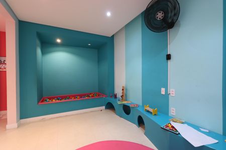 Apartamento para alugar com 33m², 2 quartos e sem vagaÁrea comum - Brinquedoteca