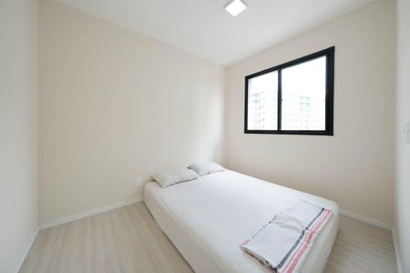 Quarto 2 de apartamento para alugar com 2 quartos, 40m² em Vila Campanela, São Paulo