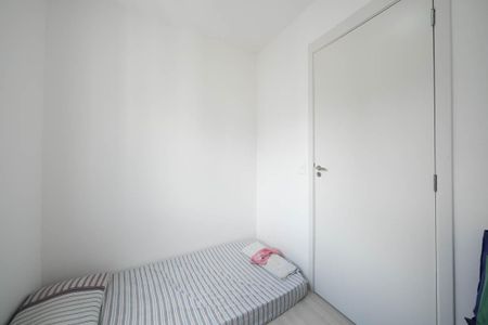 Quarto 1 de apartamento para alugar com 2 quartos, 40m² em Vila Campanela, São Paulo