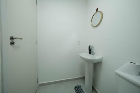 Apartamento para alugar com 40m², 2 quartos e sem vagaBanheiro