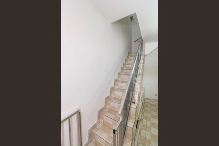 Casa para alugar com 130m², 3 quartos e sem vagaSala - Acesso ao 2º andar