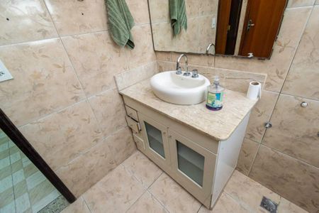 Casa para alugar com 130m², 3 quartos e sem vagaBanheiro Canadense (Suítes 1 e 2)