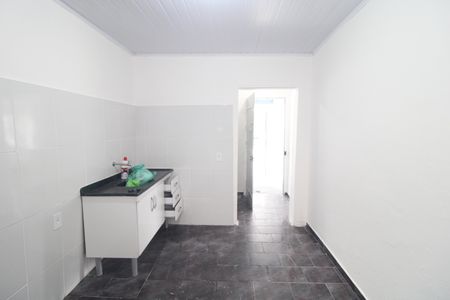 Casa para alugar com 50m², 1 quarto e 2 vagasCozinha