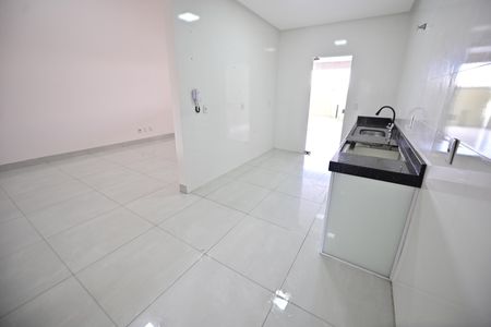 Casa à venda com 180m², 3 quartos e 3 vagas Casa à venda com 180m², 3 quartos e 3 vagasCozinha
