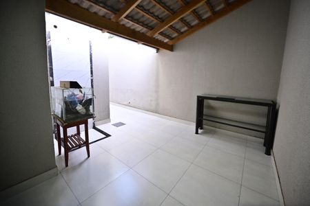 Área comum de casa à venda com 3 quartos, 180m² em Setor Três Marias, Goiânia