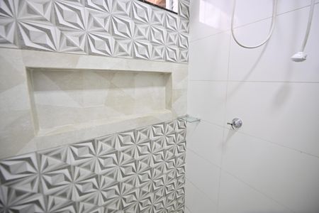 Casa à venda com 180m², 3 quartos e 3 vagas Casa à venda com 180m², 3 quartos e 3 vagasBanheiro da Suíte 1