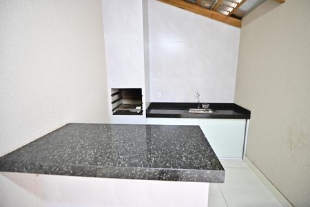 Casa à venda com 180m², 3 quartos e 3 vagas Casa à venda com 180m², 3 quartos e 3 vagasÁrea comum