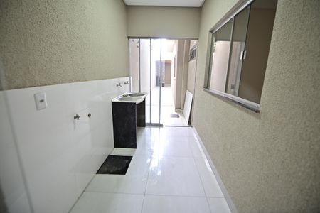 Casa à venda com 180m², 3 quartos e 3 vagas Casa à venda com 180m², 3 quartos e 3 vagasÁrea de Serviço