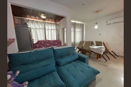 Casa para alugar com 100m², 3 quartos e 1 vagaSala