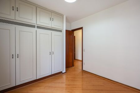 Apartamento para alugar com 108m², 3 quartos e 2 vagasQuarto 2