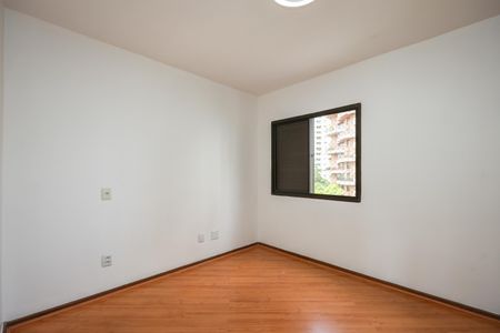 Apartamento para alugar com 108m², 3 quartos e 2 vagasQuarto 2