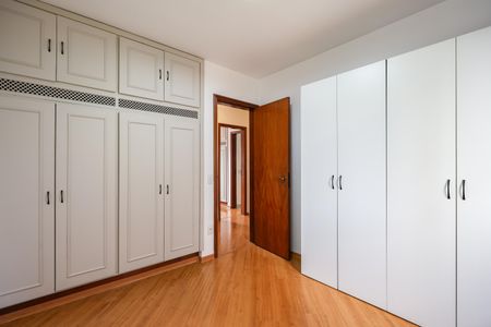 Apartamento para alugar com 108m², 3 quartos e 2 vagasQuarto 3