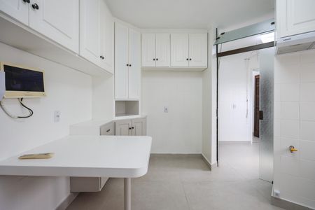 Apartamento para alugar com 108m², 3 quartos e 2 vagasCozinha