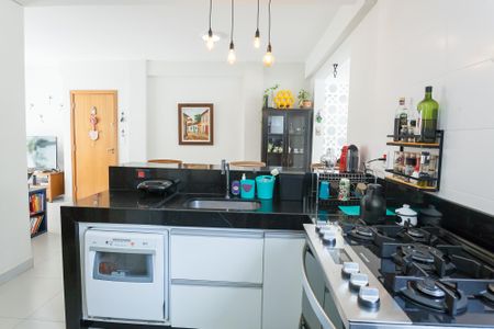 Apartamento à venda com 168m², 3 quartos e 2 vagas Apartamento à venda com 168m², 3 quartos e 2 vagasCozinha