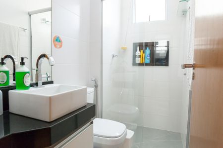 Apartamento à venda com 168m², 3 quartos e 2 vagas Apartamento à venda com 168m², 3 quartos e 2 vagasBanheiro Social