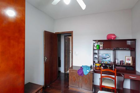 Casa à venda com 196m², 3 quartos e 2 vagas Casa à venda com 196m², 3 quartos e 2 vagasQuarto 2