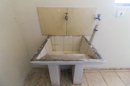 Casa para alugar com 45m², 2 quartos e sem vaga Casa para alugar com 45m², 2 quartos e sem vagaÁrea de Serviço