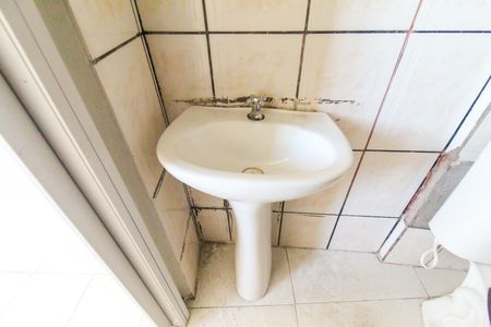 Casa para alugar com 45m², 2 quartos e sem vaga Casa para alugar com 45m², 2 quartos e sem vagaBanheiro