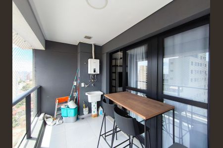 Studio para alugar com 39m², 1 quarto e sem vaga Studio para alugar com 39m², 1 quarto e sem vagaVaranda