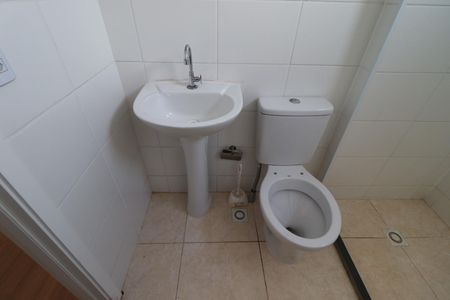 Apartamento para alugar com 42m², 2 quartos e 1 vaga Apartamento para alugar com 42m², 2 quartos e 1 vagaBanheiro