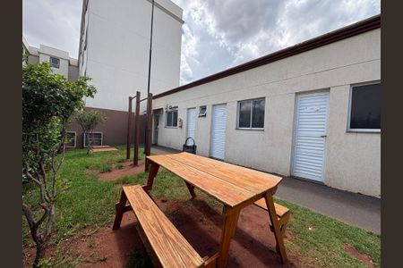 Apartamento para alugar com 42m², 2 quartos e 1 vaga Apartamento para alugar com 42m², 2 quartos e 1 vagaMercadinho