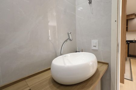 Apartamento para alugar com 34m², 2 quartos e sem vagaBanheiro