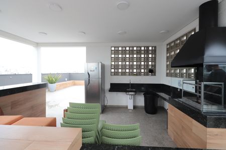 Apartamento para alugar com 34m², 2 quartos e sem vagaÁrea comum - Churrasqueira